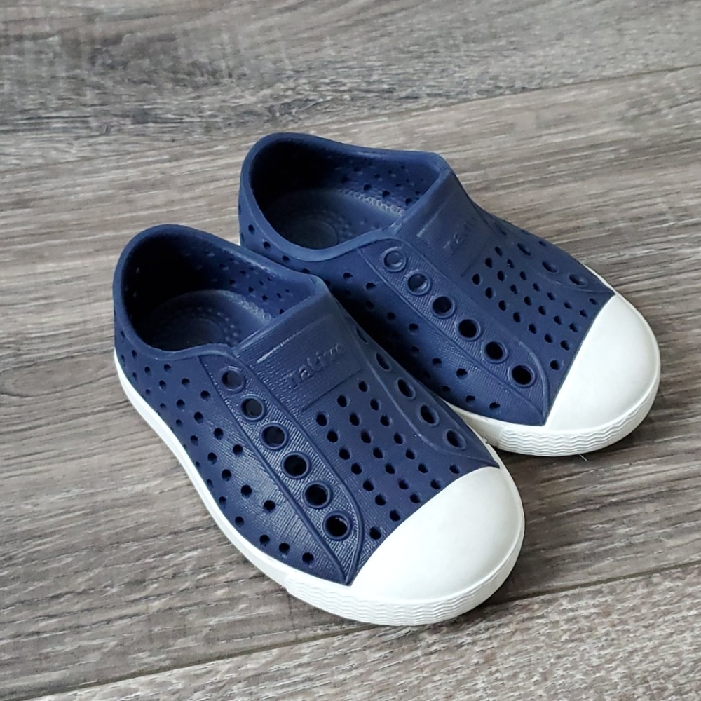 Kids Shoes water